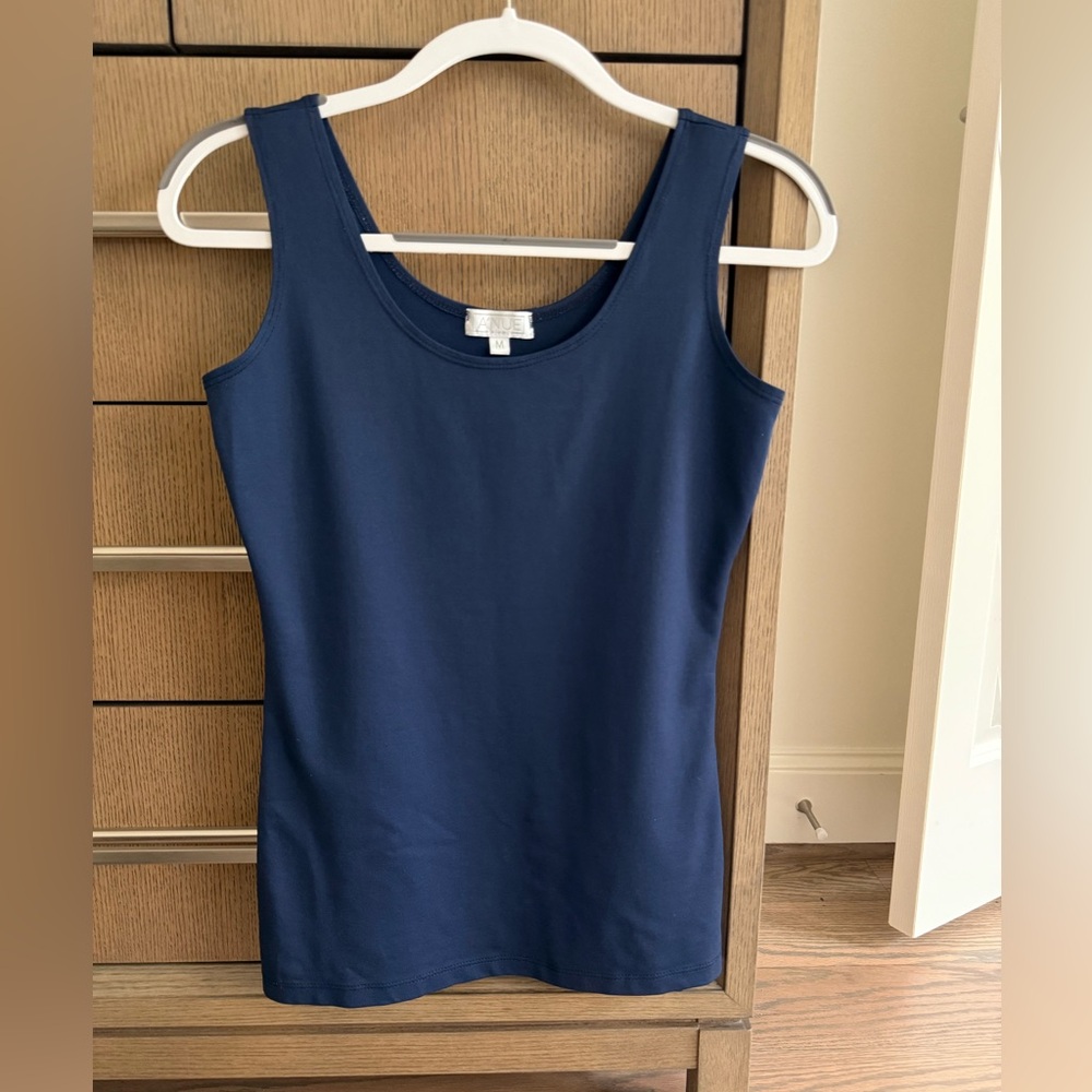 A'nue Ligne Women Beautiful Navy Blue Tank Top Size Medium